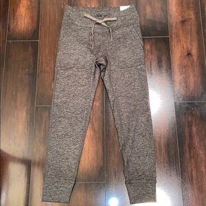 New! Aerie Play Pocket and Cuff Leggings